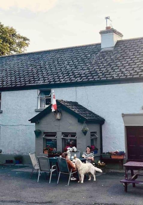 Villa Tom Rocky'S Farmyard à Templemore Extérieur photo