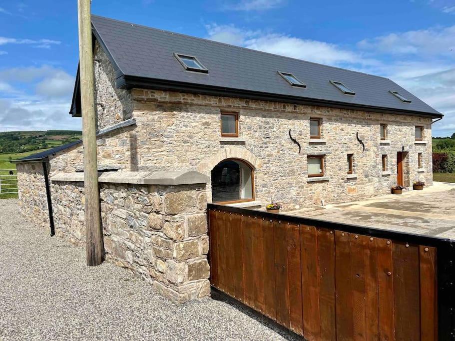 Villa Tom Rocky'S Farmyard à Templemore Extérieur photo